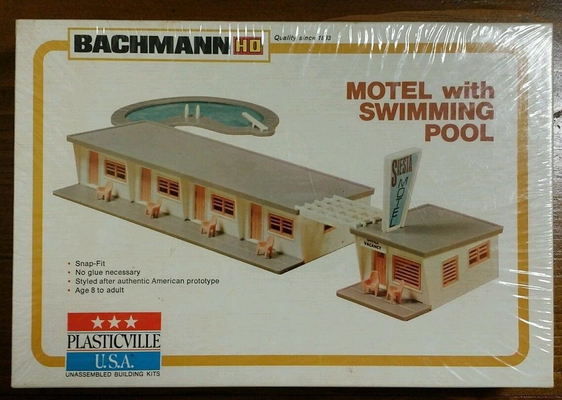 Bachmann 2714 HO Motel with Swimming Pool Building Kit