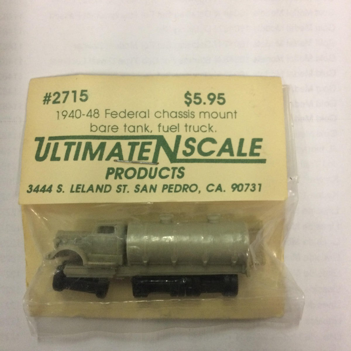 Ultimate N Scale 2715 1940-48 Federal Chassis Mount Bare Tank Fuel Truck Kit