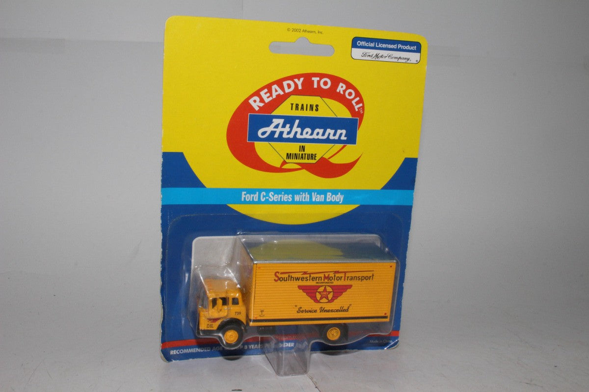 Athearn 2756 HO Southwestern Motor Transport Ford C Series w/Box Truck Body