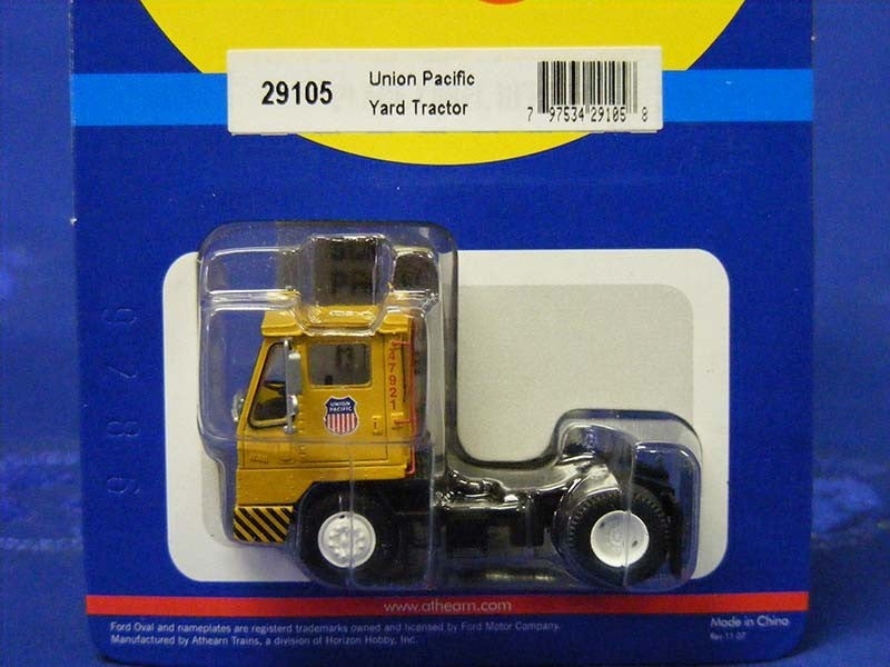 Athearn 29105 HO Union Pacific RTR Modern Yard Tractor