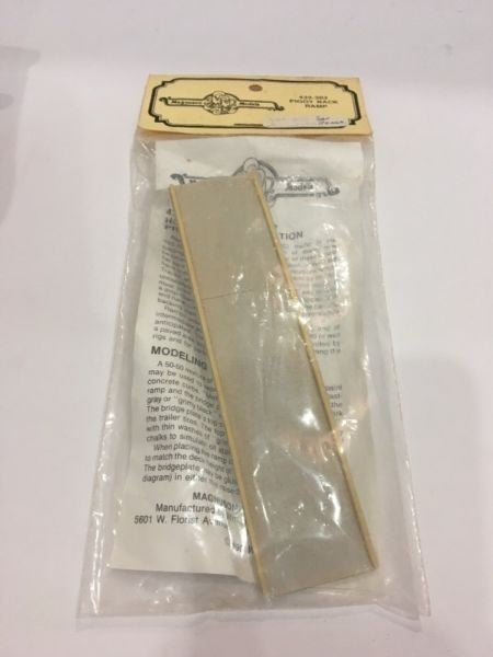 Magnuson Models 439-303 HO Scale Piggy Back Ramp