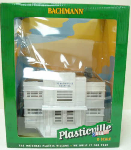 Bachmann 45312 O Plasticville Buit-Up Hospital w/Furniture Building