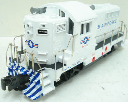 RMT 4621 O US Air Force Powered BEEP Diesel Locomotive #59-1913