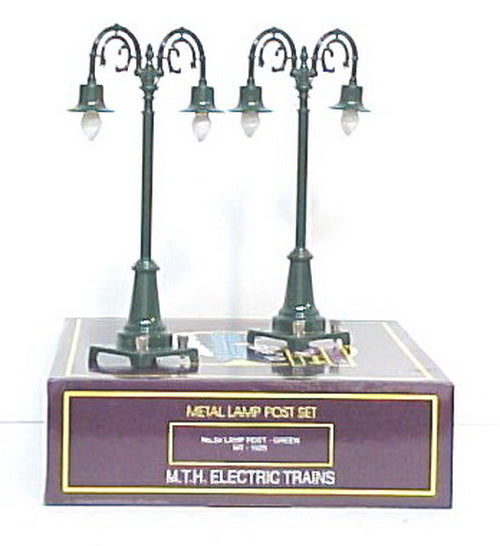 MTH 30-1020 #54 Green Twin Gooseneck Lamp Posts (2)