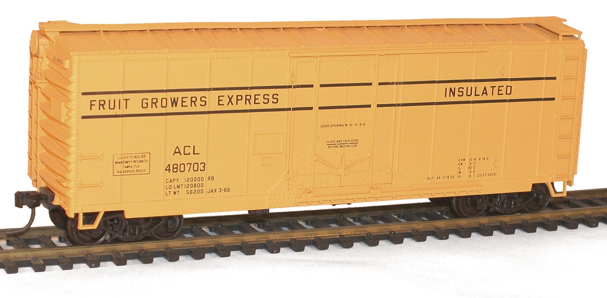 Accurail 3130 HO Atlantic Coast Line/Fruit Growers Express 40' Boxcar