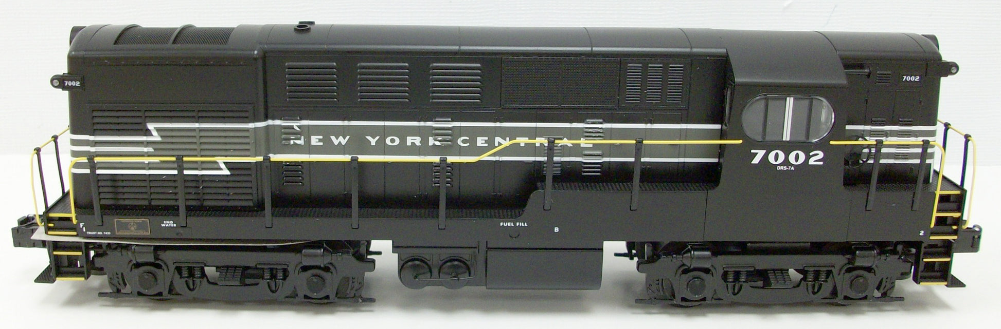 Lionel 6-18386 O New York Central H16-44 Non-Powered Diesel Locomotive #7002