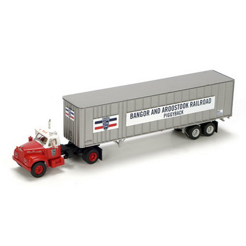 Athearn 28013 HO Bangor & Aroostook Mack B W/40' Exterior Post Trailer