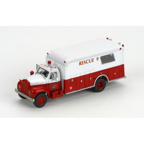Athearn 91831 HO County Rescue Mack 