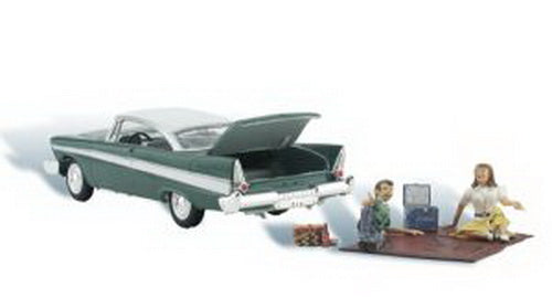 Woodland Scenics AS5552 HO AutoScenes Parked For a Picnic (Pack of 6)