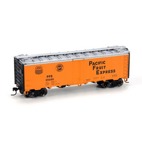 Athearn RND2201 PFE 40' Steel Reefer #1
