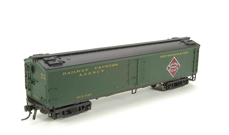 Broadway Limited 1454 HO REX (REA) 53'6" Wood Express Reefer #1228
