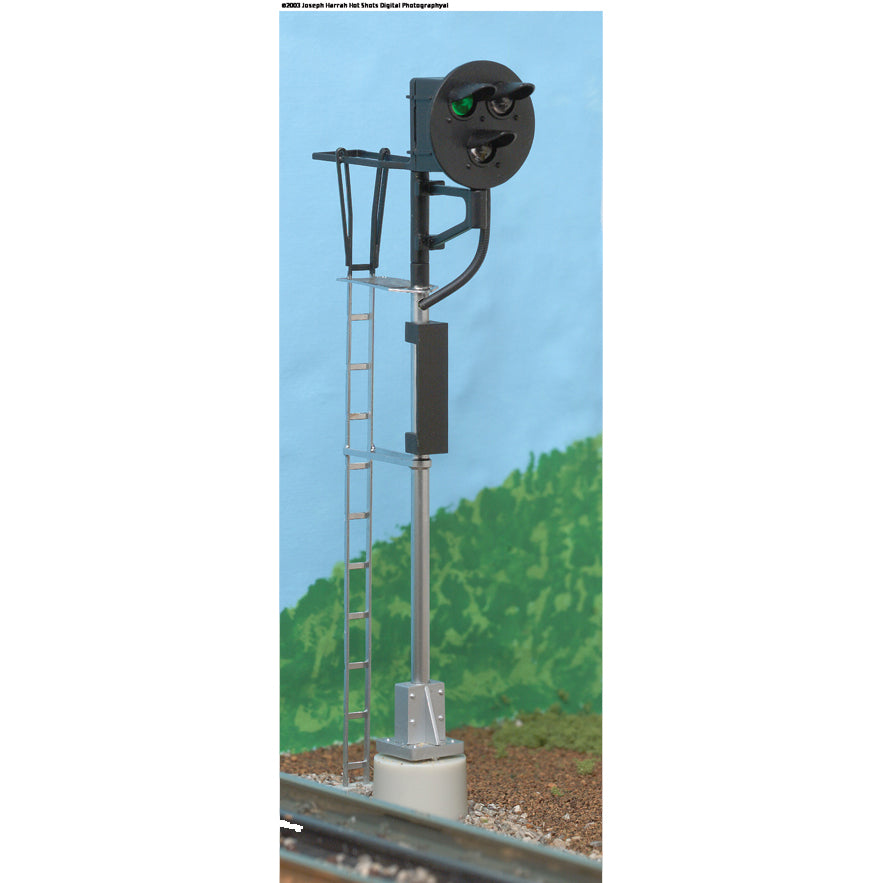 Atlas 7930 O Scale Type G Red/Green/Yellow Block Signal