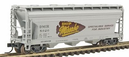 Atlas 39905A N Scale DM&IR Covered Hopper #5020