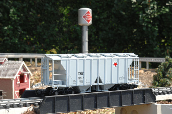 Aristo-Craft 41225 G Scale Lehigh & New England 2-Bay Covered Hopper Car