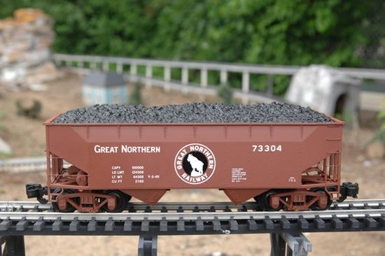 Aristo-Craft 41808 G Scale GN 2 Bay Coal Hopper #73304