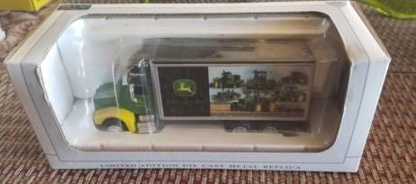 SpecCast 33040 HO John Deere Peterbilt 385 Van Box