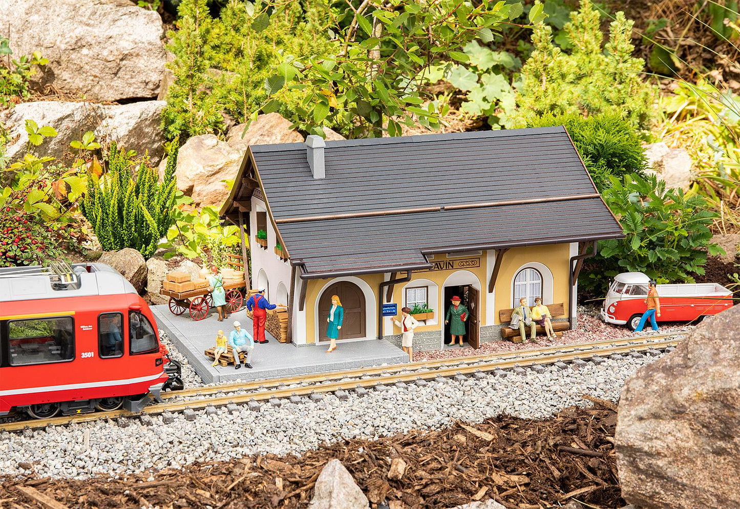Pola 330861 G Lavin Station Building Kit