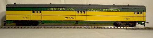 IHC 48040 HO Scale C&NW Smooth Side Baggage Car #8203