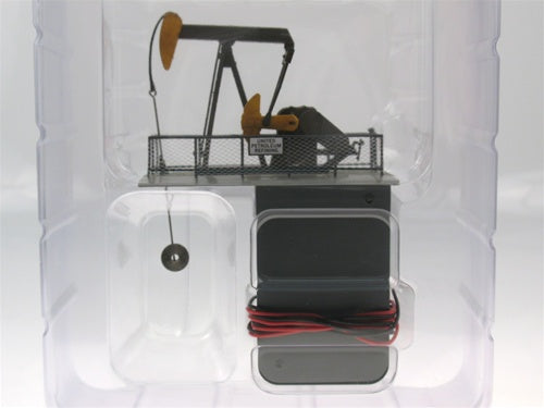 Walthers 933-2614 N Scale United Petroleum Operating Oil Pump