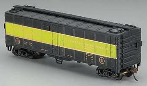 Model Power 98700 HO Scale Canadian National 40' Reefer Car Green Stripe