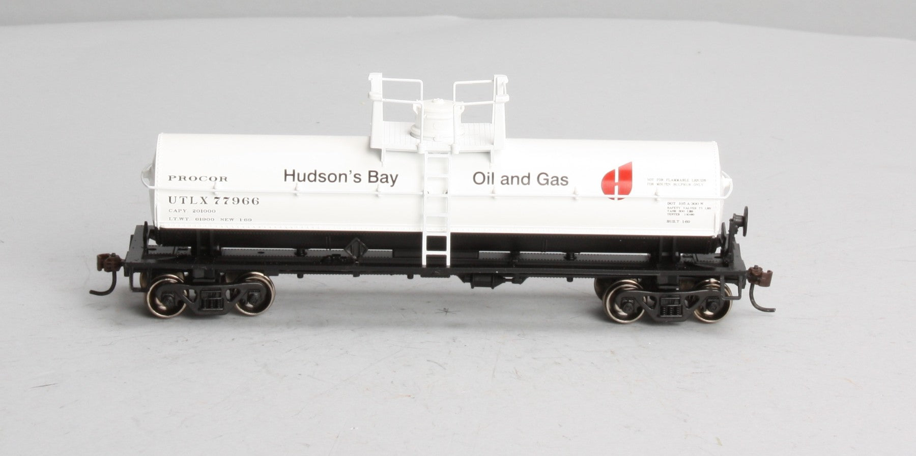 Athearn 72917 HO Scale Hudson Bay Oil & Gas Chemical Tank Car