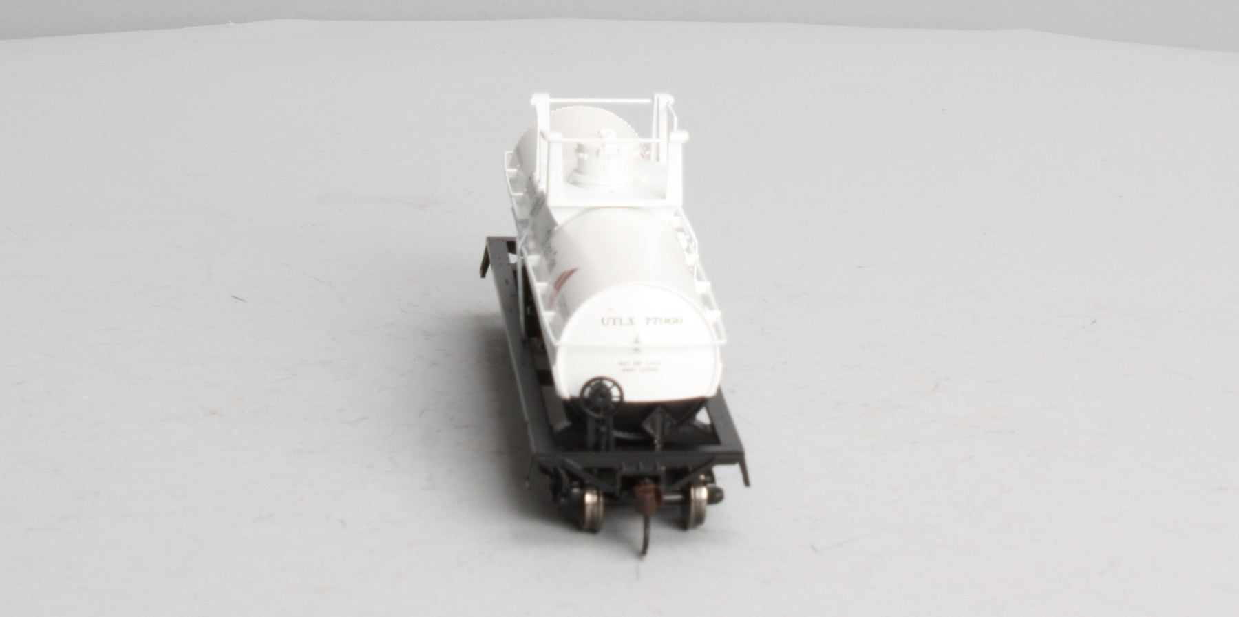 Athearn 72917 HO Scale Hudson Bay Oil & Gas Chemical Tank Car