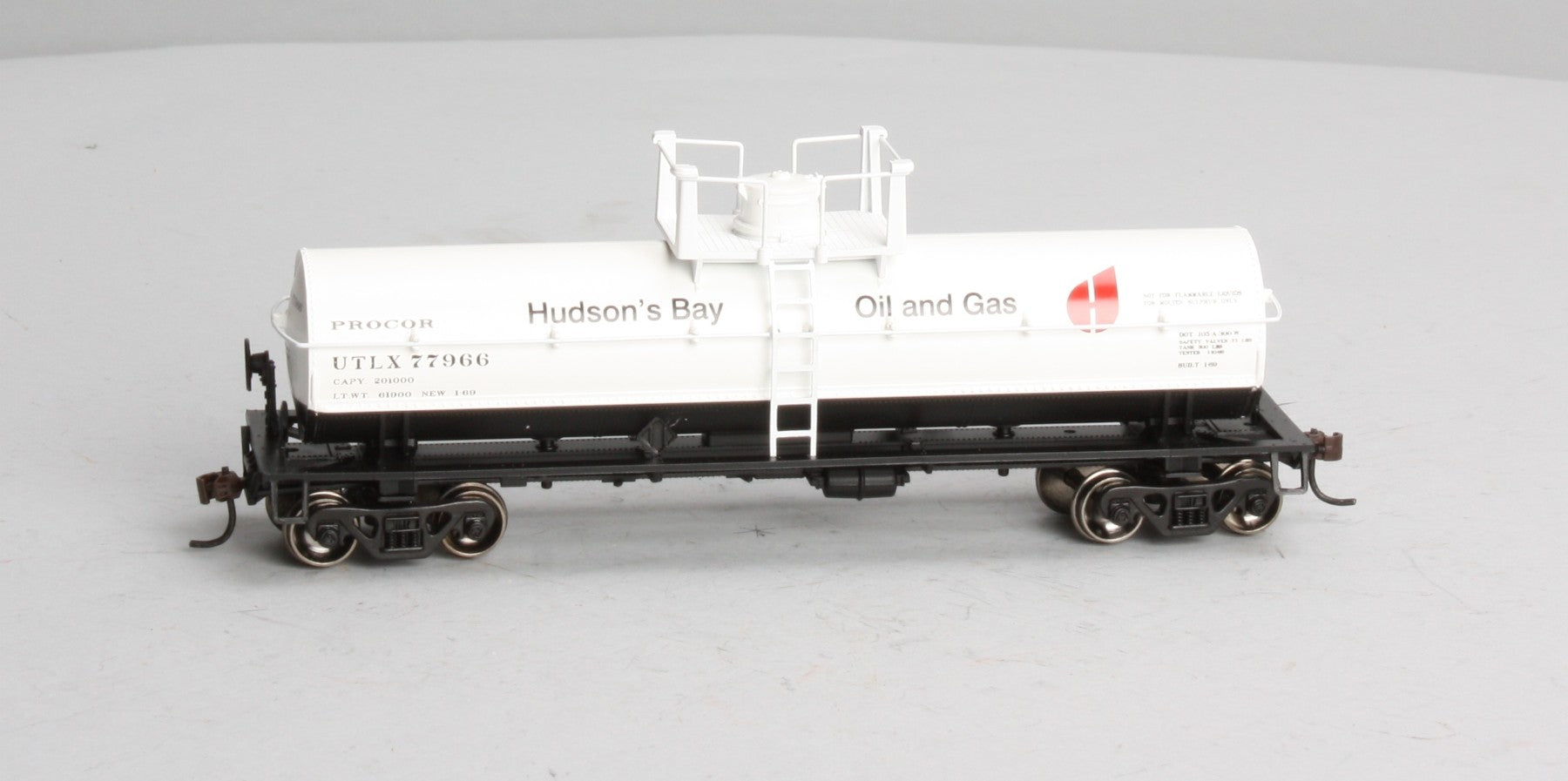 Athearn 72917 HO Scale Hudson Bay Oil & Gas Chemical Tank Car