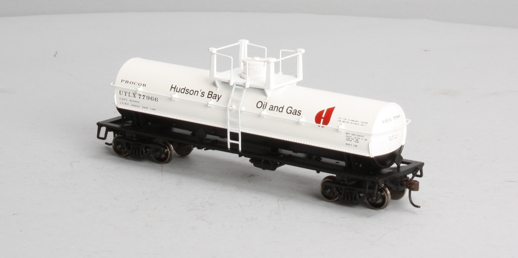 Athearn 72917 HO Scale Hudson Bay Oil & Gas Chemical Tank Car