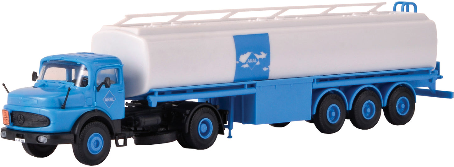 Kibri 14610 HO Mercedes-Benz Round Nose ARAL Tanker