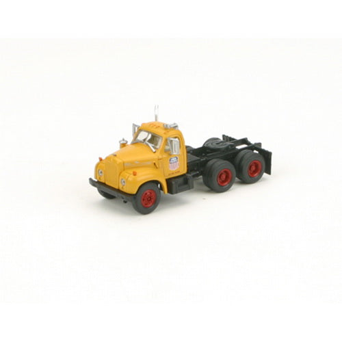 Athearn 93210 HO Union Pacific Mack B Tractor Ready To Roll