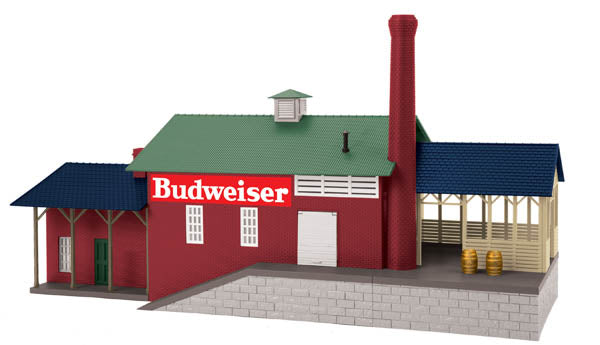 MTH 30-90370 O Budweiser Operating Brewery with Smoke