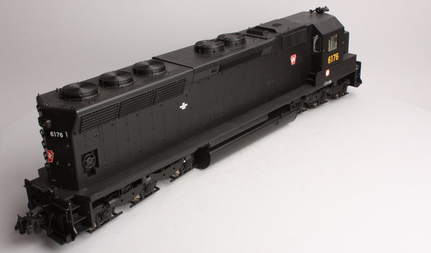Aristo-Craft 22409 G Scale Pennsylvania SD-45 Diesel Engine w/Smoke & Lights