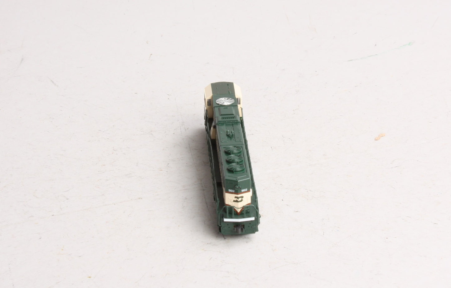 Kato 176-6505 N Scale Burlington Northern SD70MAC Diesel Locomotive #9612