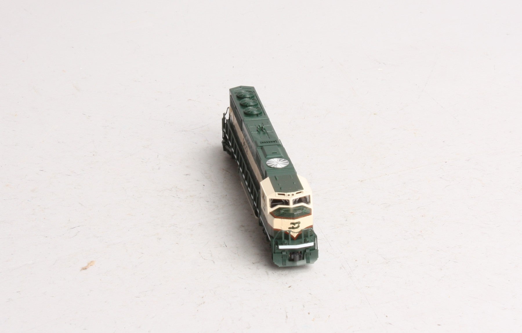 Kato 176-6505 N Scale Burlington Northern SD70MAC Diesel Locomotive #9612