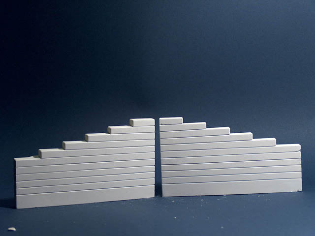 AIM 115 HO Scale Abutment Wings Poured Concrete (Pack of 2)