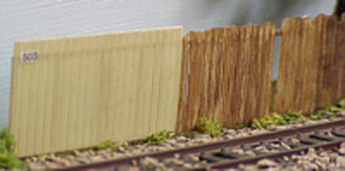AM Models 503 HO 8' Long Board Fence (Pack of 4)