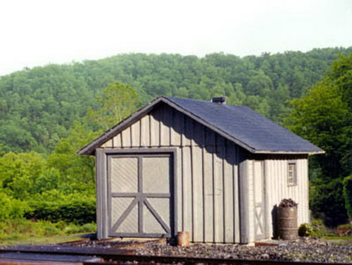 B.T.S. 17503 O Scale 18' x 20' Handcar Shed Craftsman Building Kit
