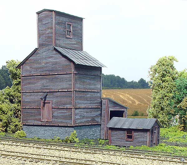 Branchline 689 Grain Elevator