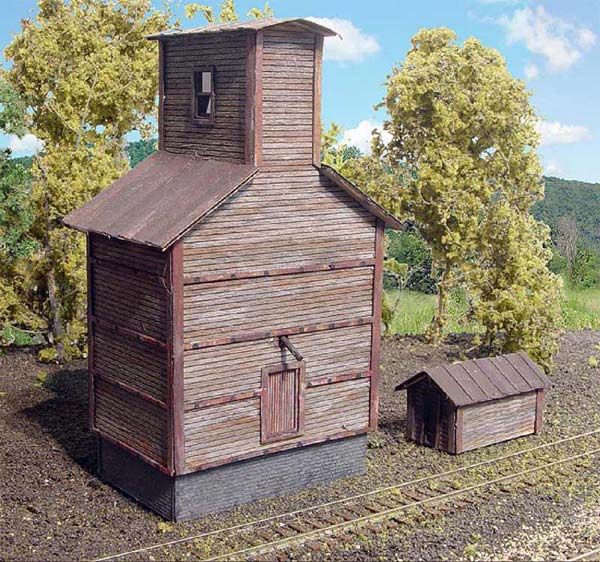Branchline Trains 889 N Scale Grain Elevator Kit