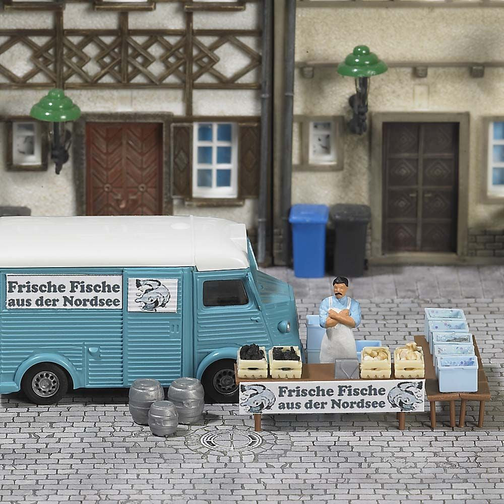 Busch 7708 HO Fish Market Stand Accessory Set – Trainz