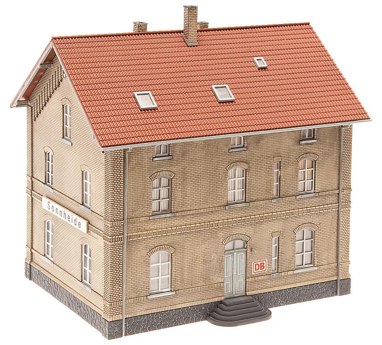 Faller Gmbh 110122 HO Sonnheide Station Kit (Plastic) Weathered