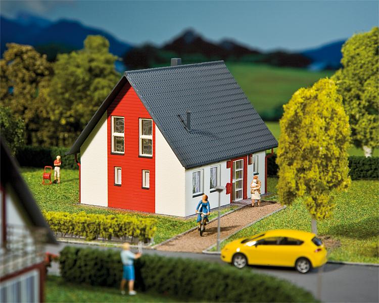 Faller 130315 Single Family House Red