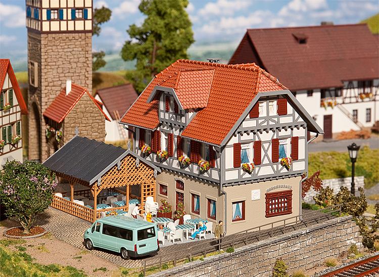 Faller 130438 Sonne Inn w/Summer House