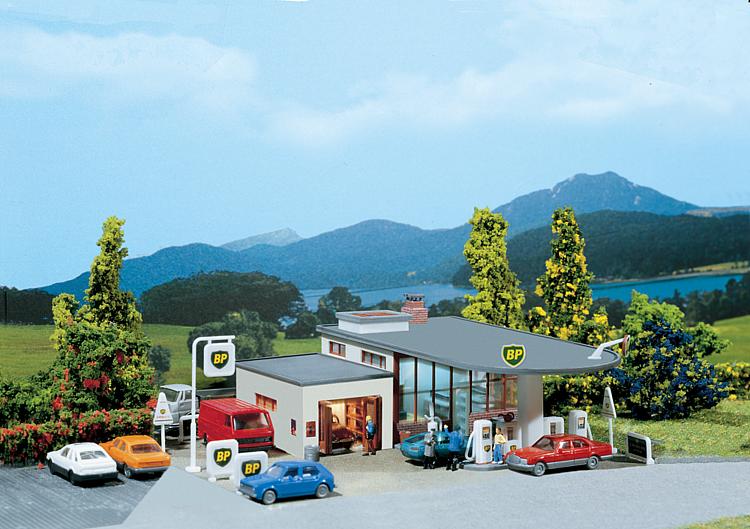 Faller 232219 N Scale BP Petrol Station Kit