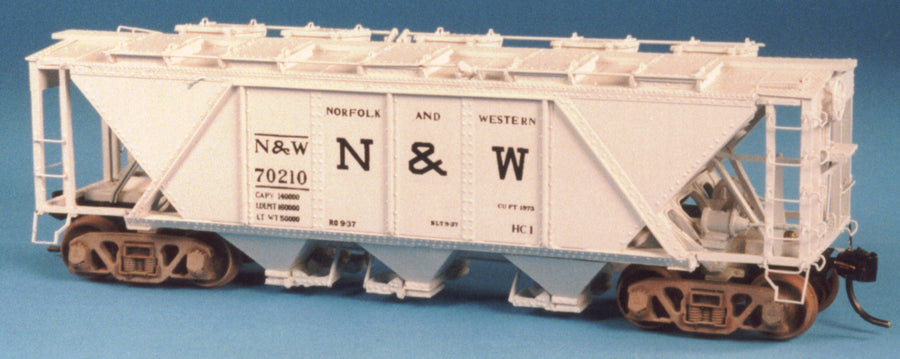 Funaro & Camerlengo 6851 HO N&W Covered Hopper Kit- with Decals