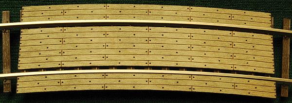 GCLaser 11275 HO Code 83/100 Rail 18' Radius Curved Grade Crossing (Pack of 2)
