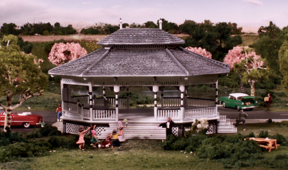 Woodland Scenics PF5189 HO Public Pavilion Building Kit