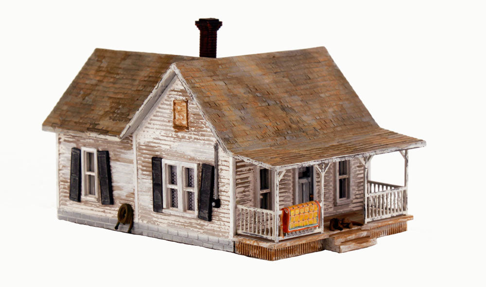 Woodland Scenics BR5040 HO Built-&-Ready Old Homestead Building