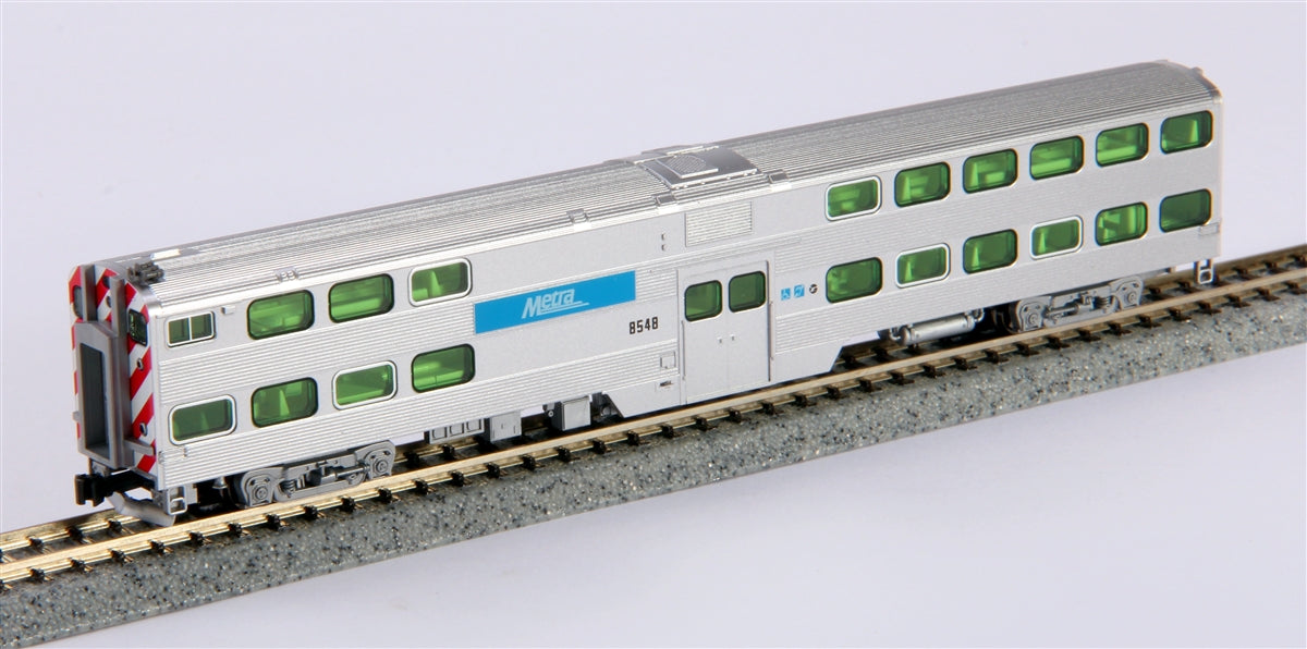Kato 156-0943 N Chicago Metra Bi-Level Commuter Cab-Coach #8548