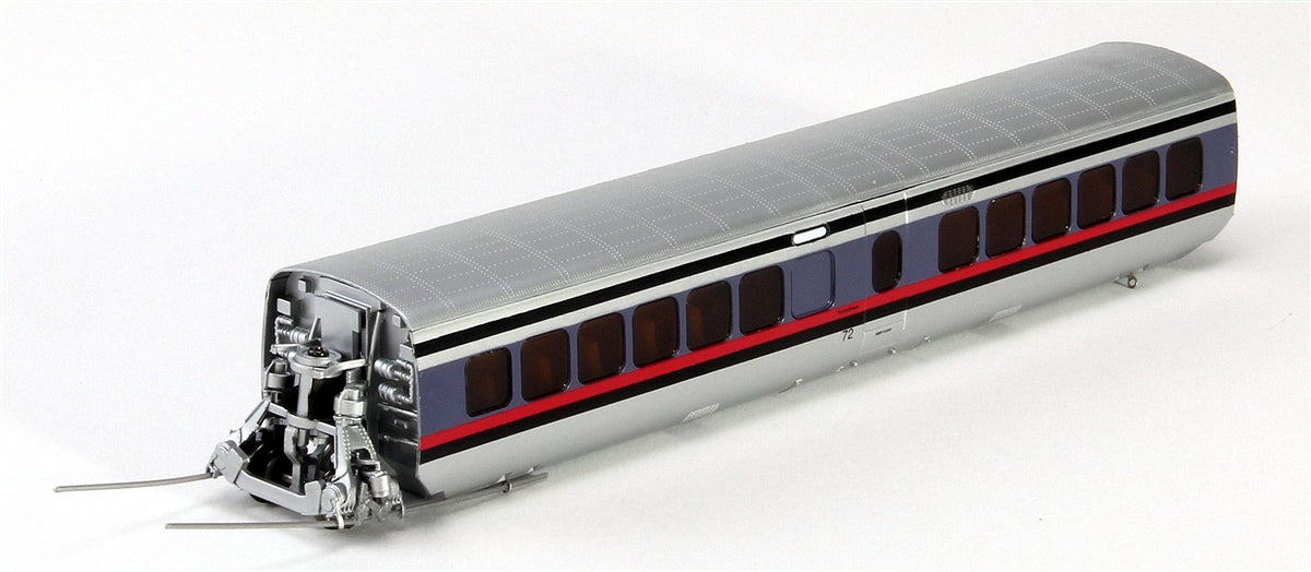 Rapido Trains 200202 HO Penn Central TurboCoach IC-36/37 Passenger Coach #72